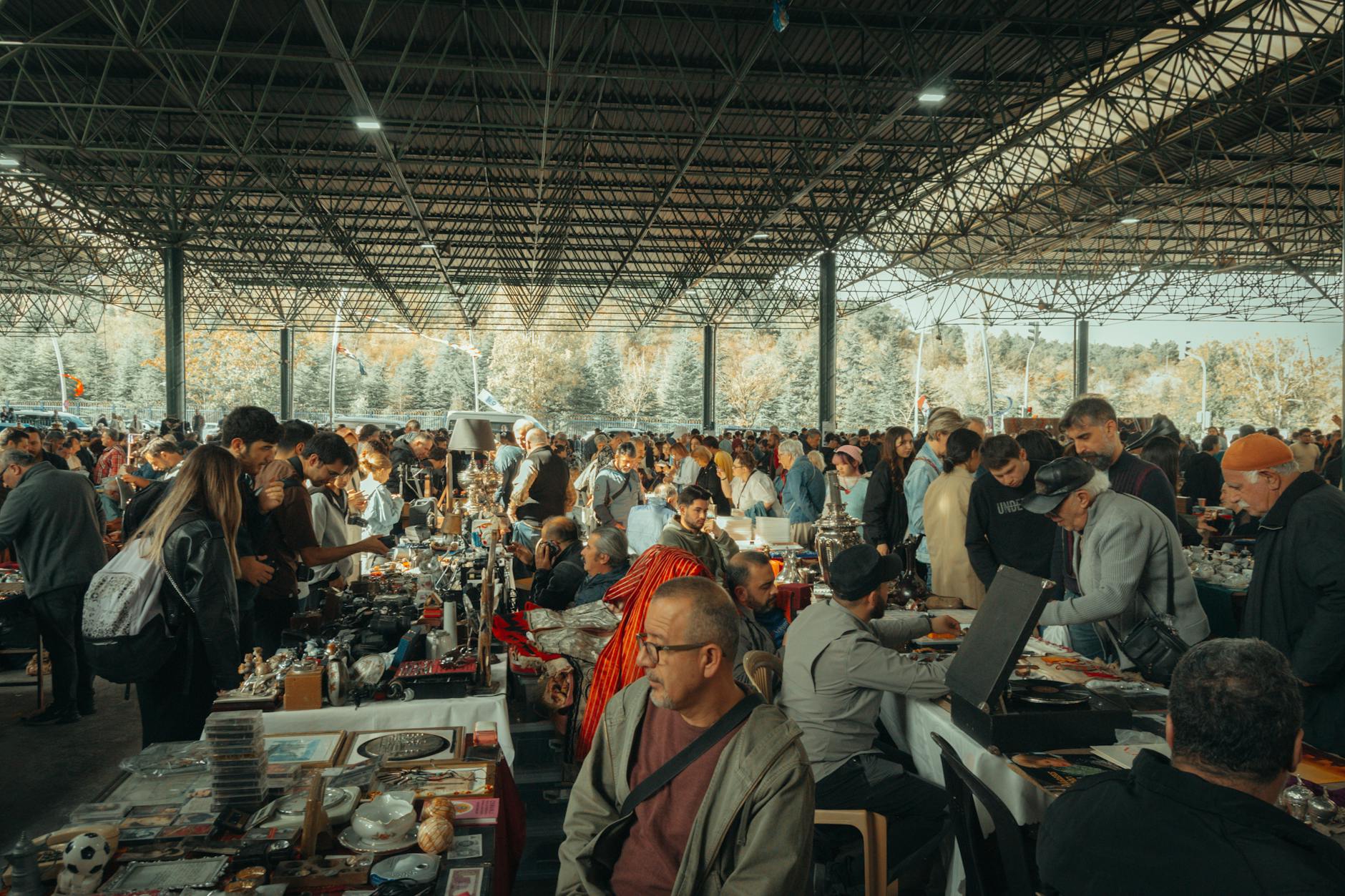 Berlin flea market vintage shopping